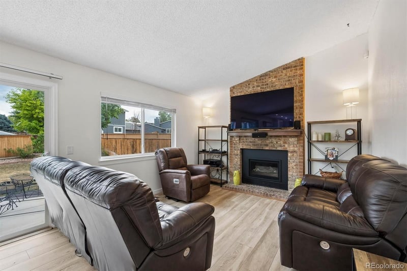 825 Northridge Rd, Highlands Ranch, CO 80126