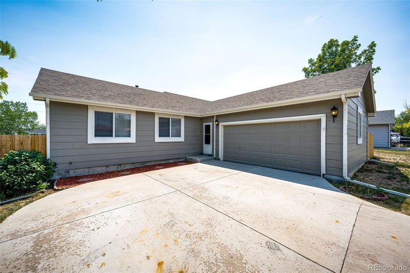 760 2nd St, Bennett, CO 80102