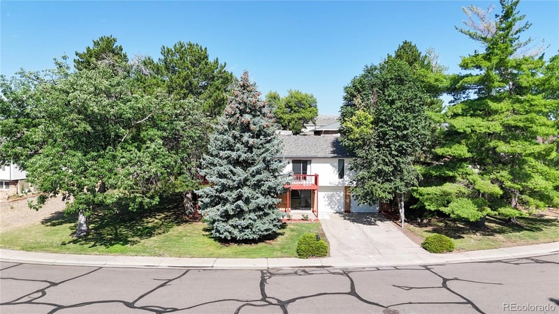 10453 W Arkansas Dr, Lakewood, CO 80232