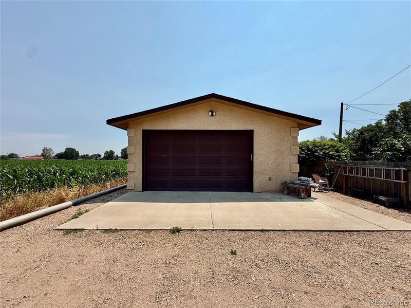 2209 Hillside Rd, Pueblo, CO 81006