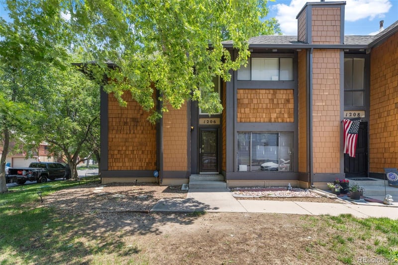 1206 S Dillon Way, Aurora, CO 80012