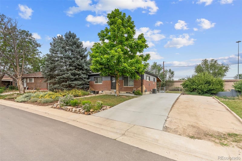 2041 Samuel Dr, Denver, CO 80221