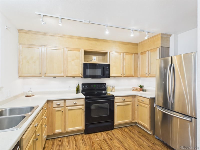 474 Black Feather Loop #412, Castle Rock, CO 80104