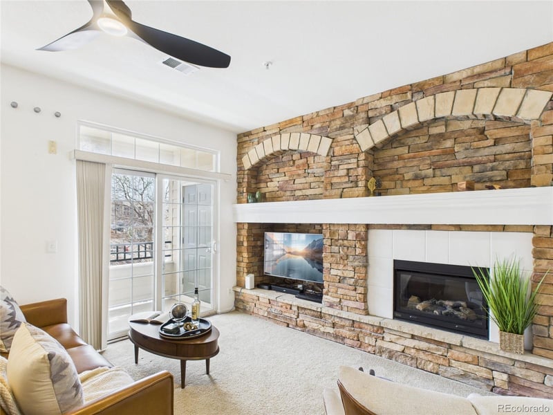 474 Black Feather Loop #412, Castle Rock, CO 80104