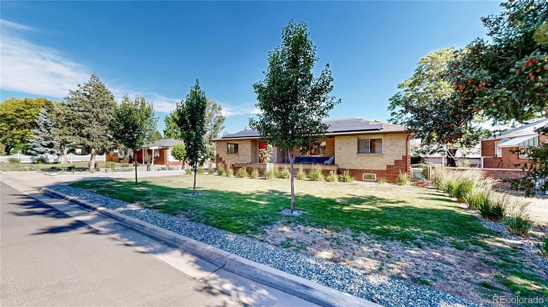 2221 W Moffat Pl, Denver, CO 80221
