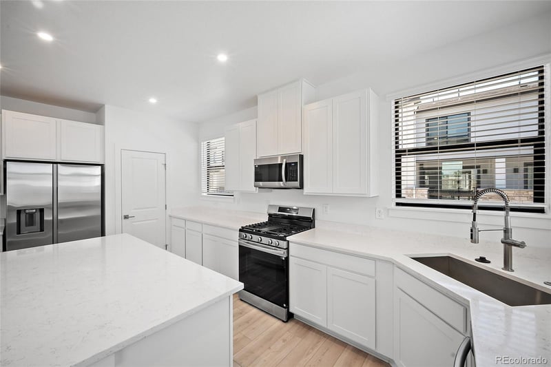 2078 S Holly St #4, Denver, CO 80222