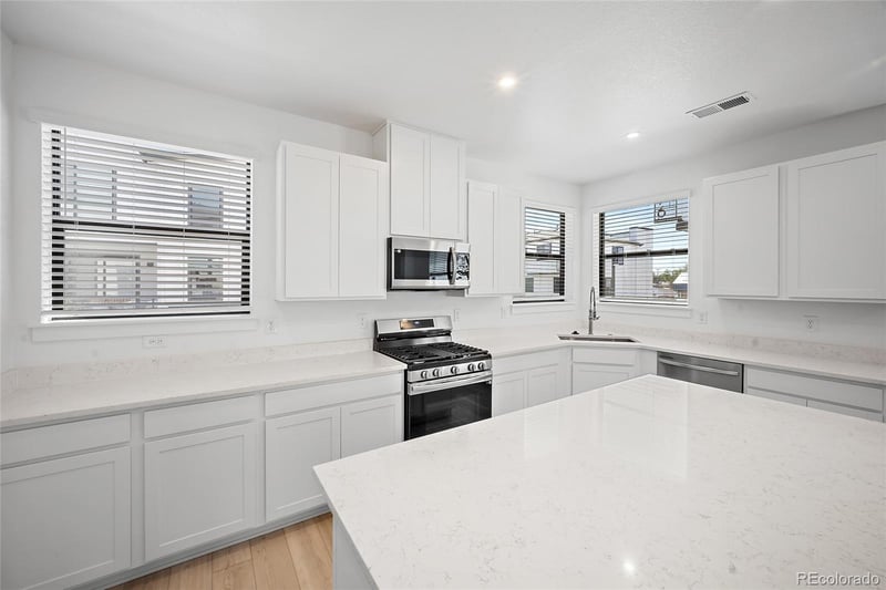 2078 S Holly St #4, Denver, CO 80222