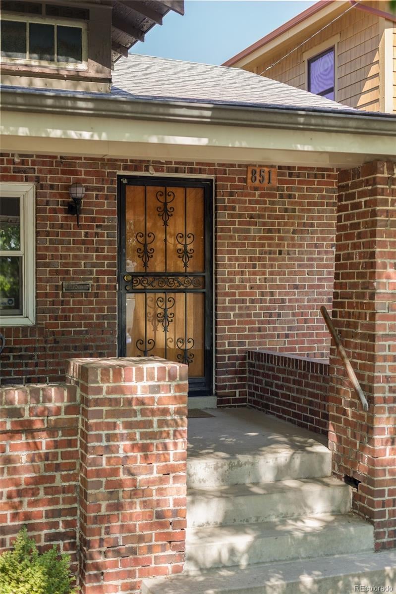 851 S Vine St, Denver, CO 80209