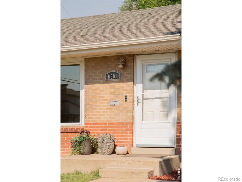 6801 Alan Dr, Denver, CO 80221