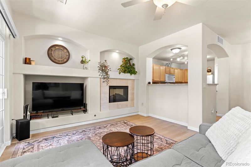 10050 E Gunnison Pl #808, Aurora, CO 80247