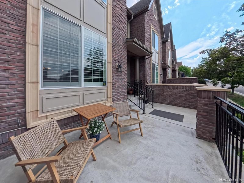 592 Brookhurst Ave #26E, Highlands Ranch, CO 80129