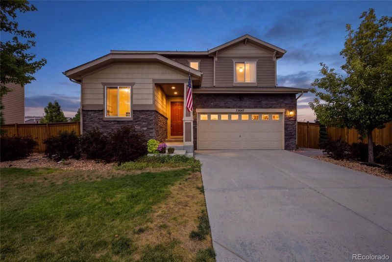 25647 E Maple Ave, Aurora, CO 80018