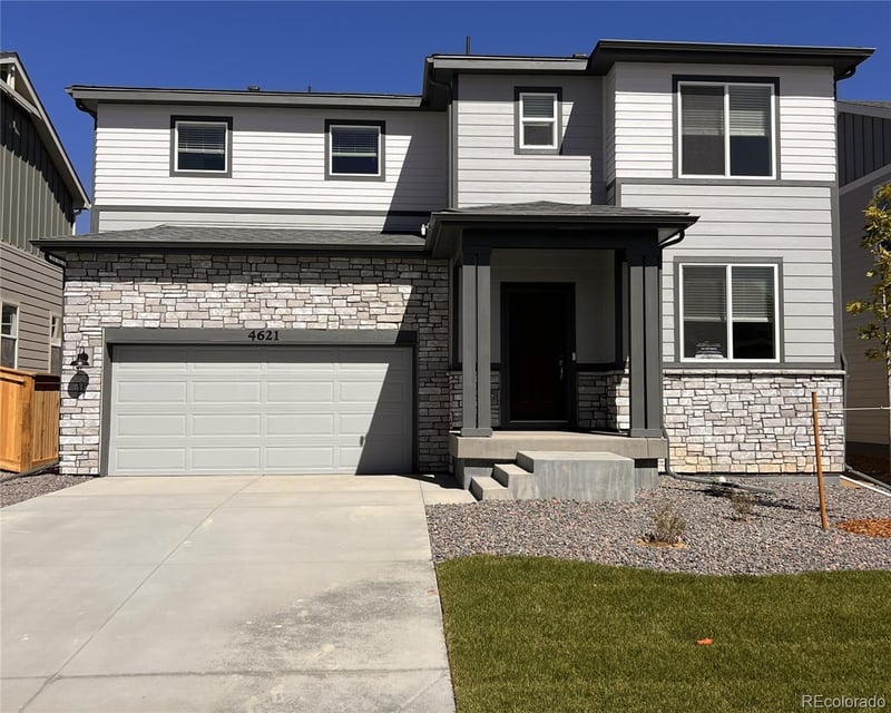 4621 Sunsplash Way, Johnstown, CO 80534