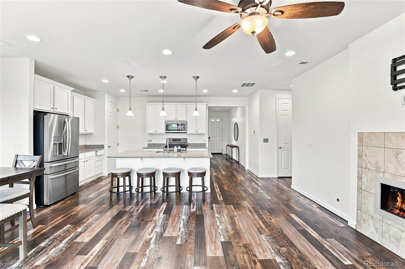 200 S Langdale Ct, Aurora, CO 80018