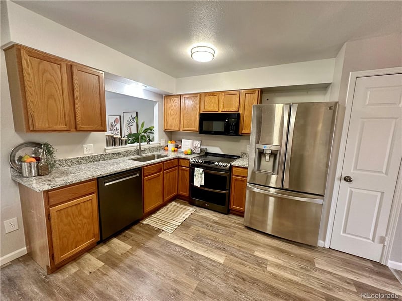 17934 E Iowa Dr, Aurora, CO 80017