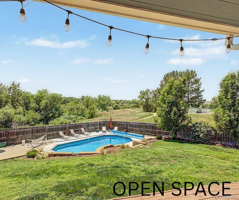 9786 Garrison Ln, Broomfield, CO 80021