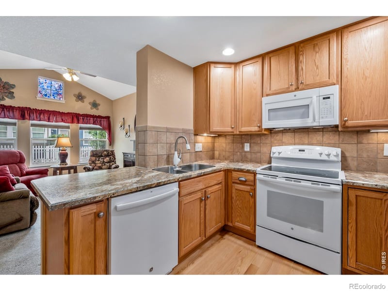 905 Snowberry St, Longmont, CO 80503