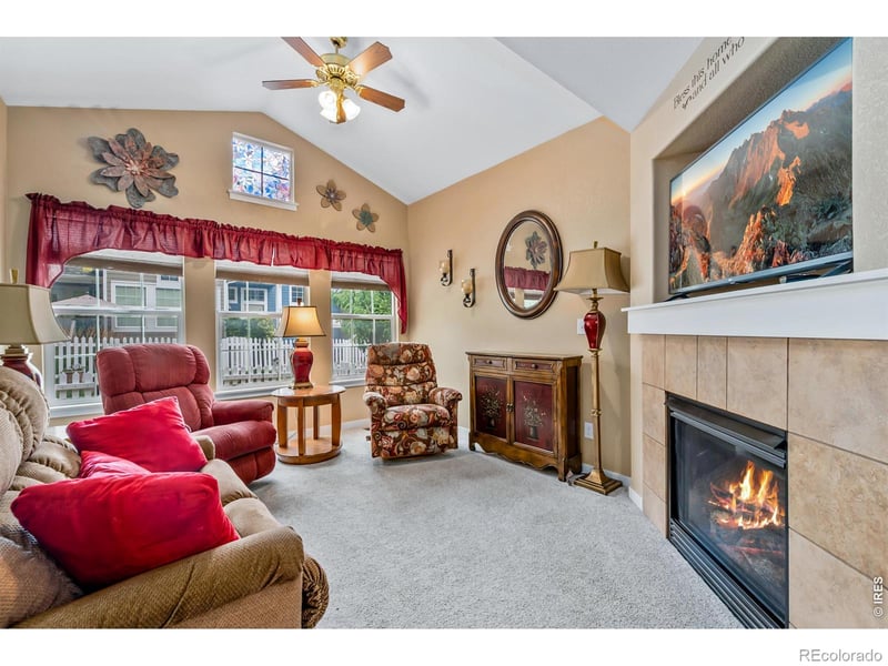 905 Snowberry St, Longmont, CO 80503