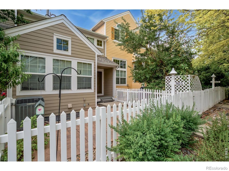 905 Snowberry St, Longmont, CO 80503