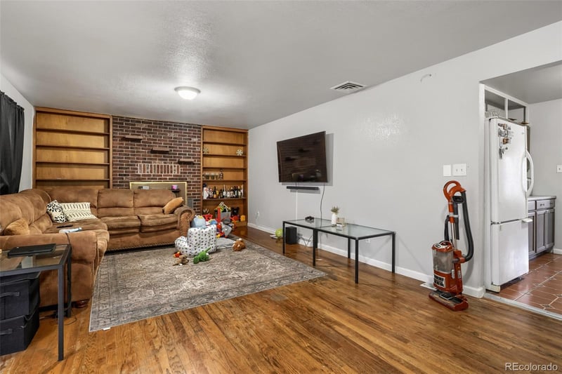 7071 Clermont St, Commerce City, CO 80022