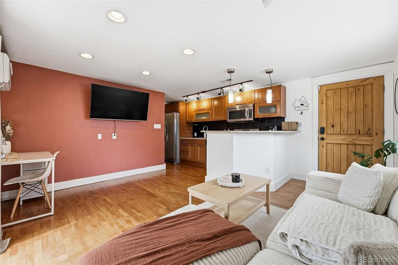 195 S Pennsylvania St #107, Denver, CO 80209