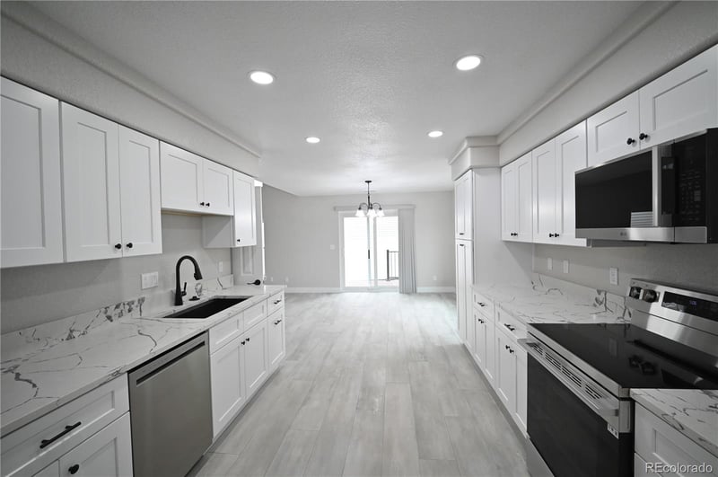 19834 E 49th Pl, Denver, CO 80249