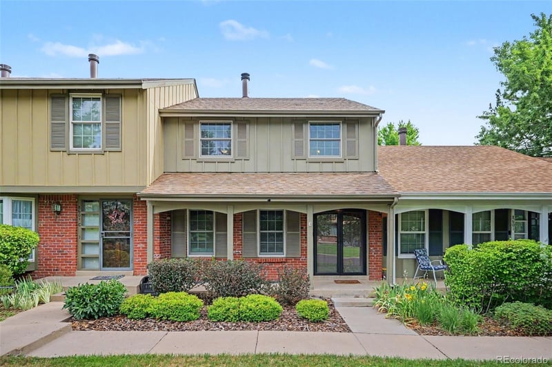 8601 E Yale Ave #B, Denver, CO 80231