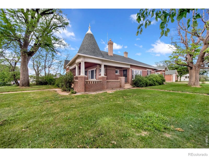 102 Cedar Ave, Akron, CO 80720