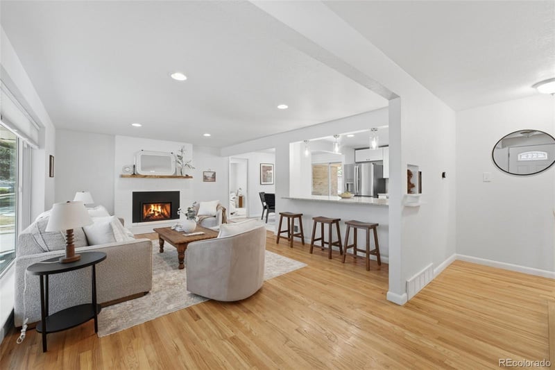 645 Cody Ct, Lakewood, CO 80215