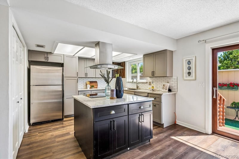 3952 S Yosemite St, Denver, CO 80237
