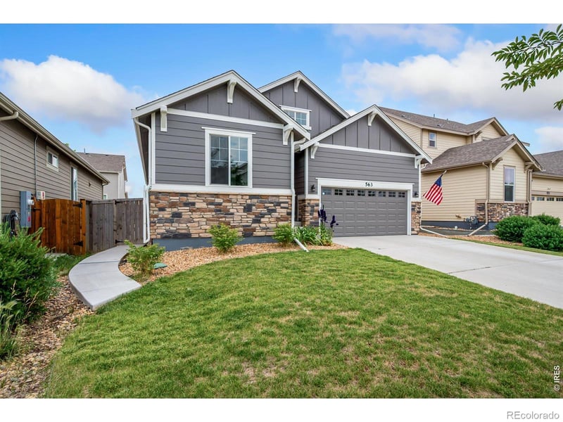 563 Country Rd, Berthoud, CO 80513