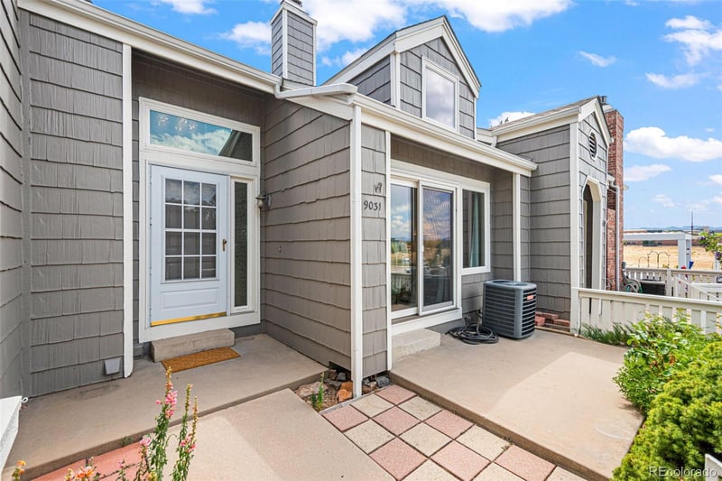 9031 Bear Mountain Dr, Highlands Ranch, CO 80126