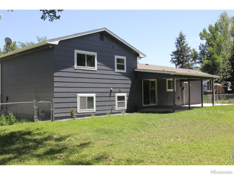 1209 Village Ln, Fort Collins, CO 80521