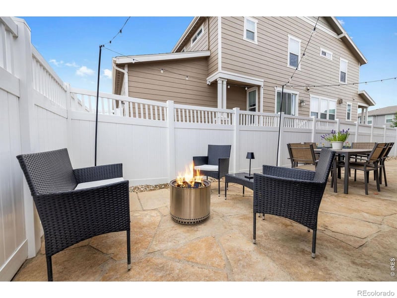 2501 Winding Dr, Longmont, CO 80504