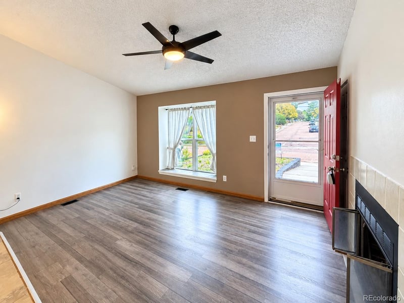 2230 Ambleside Dr, Colorado Springs, CO 80915
