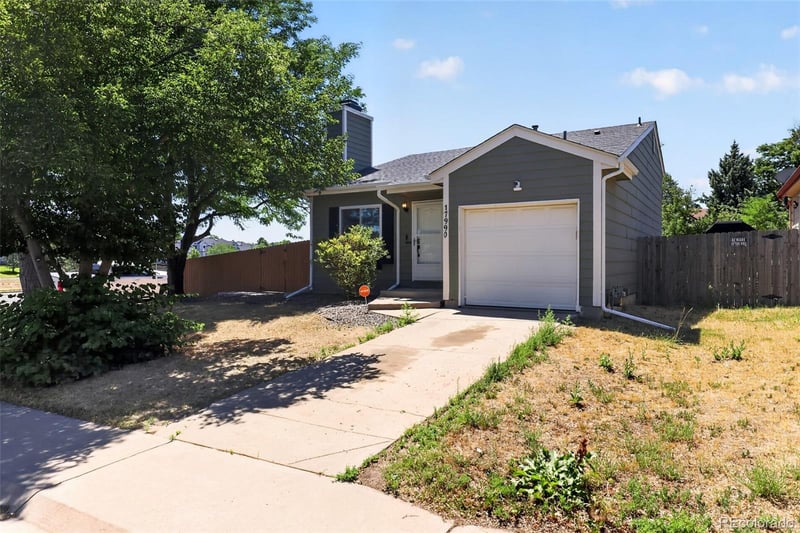 17990 E Cornell Dr, Aurora, CO 80013
