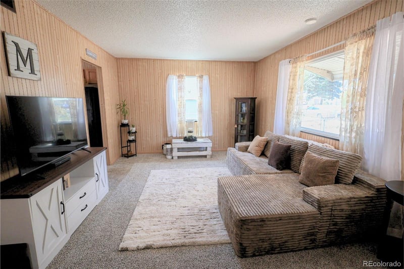 609 E Saint Elmo Ave, Colorado Springs, CO 80905