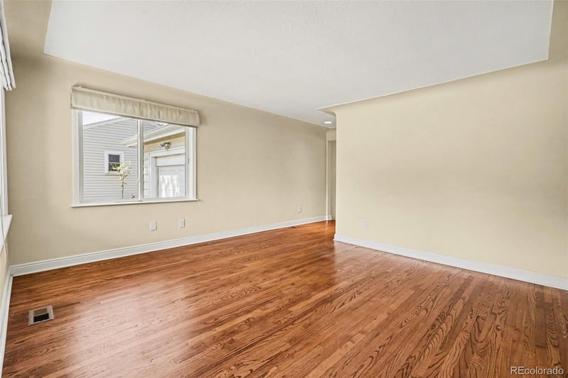 2935 S Clermont Dr, Denver, CO 80222
