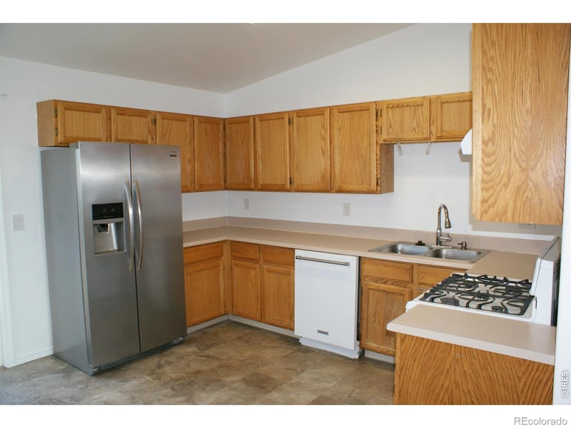 260 Cherry Ave, Dacono, CO 80514