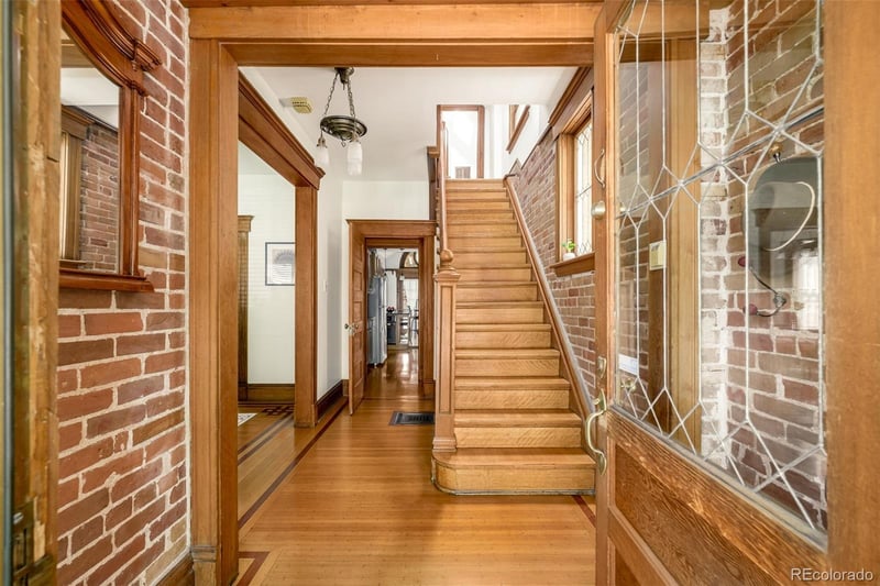 1041 N Corona St, Denver, CO 80218