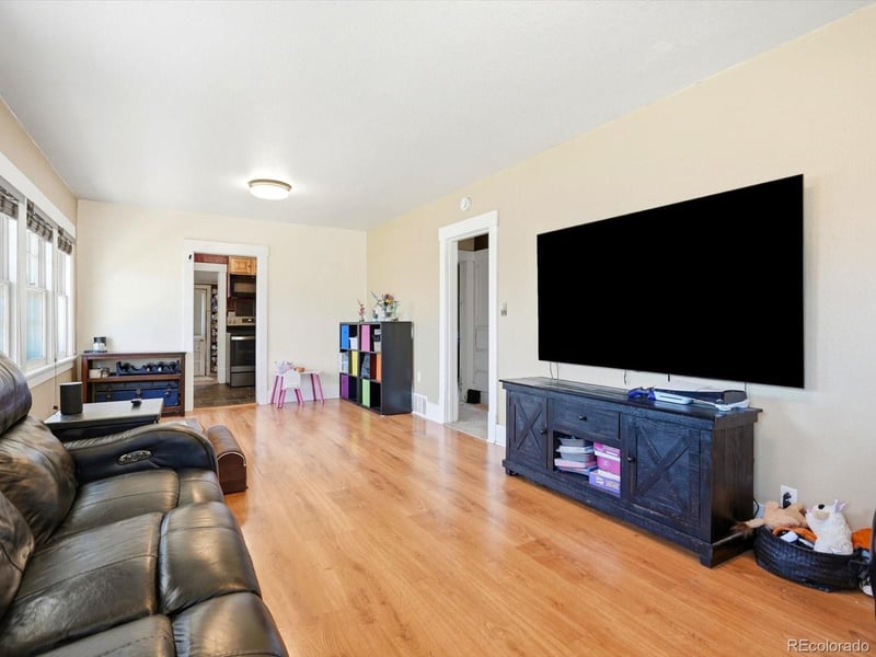 53 S 10th Ave, Brighton, CO 80601