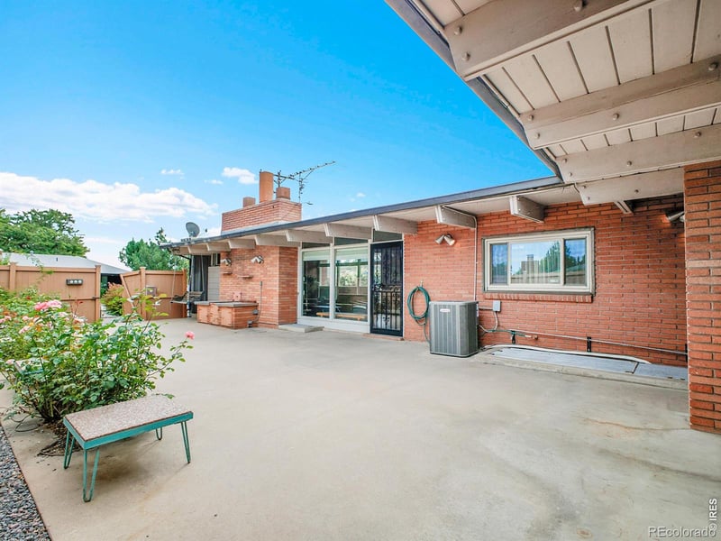 4677 E Hampden Ave, Denver, CO 80222