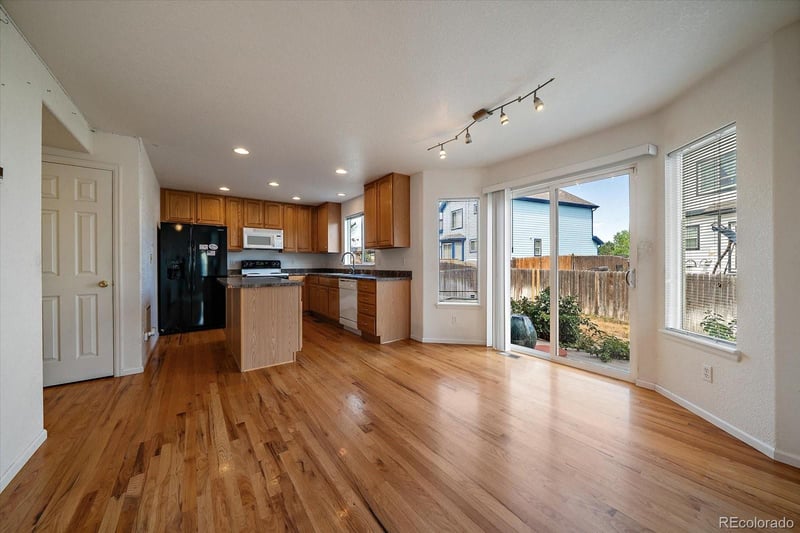 5552 Jasper St, Denver, CO 80239