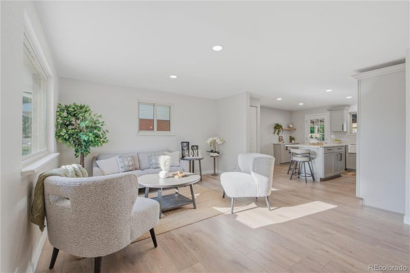 6910 Jasmine St, Commerce City, CO 80022