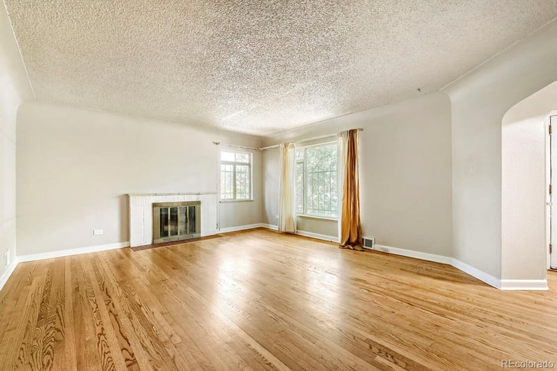 2875 Holly St, Denver, CO 80207