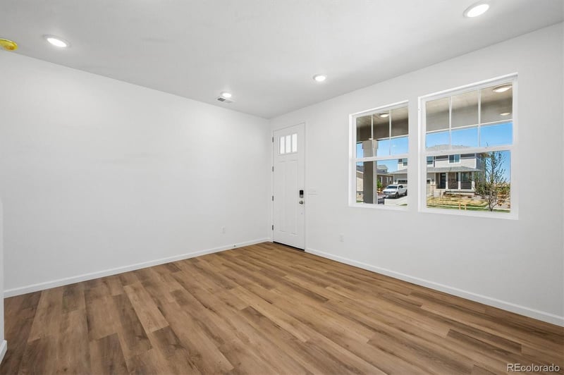 24776 E 41st Ave, Aurora, CO 80019