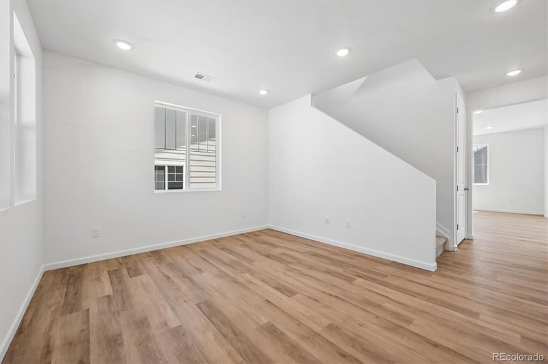 24776 E 41st Ave, Aurora, CO 80019