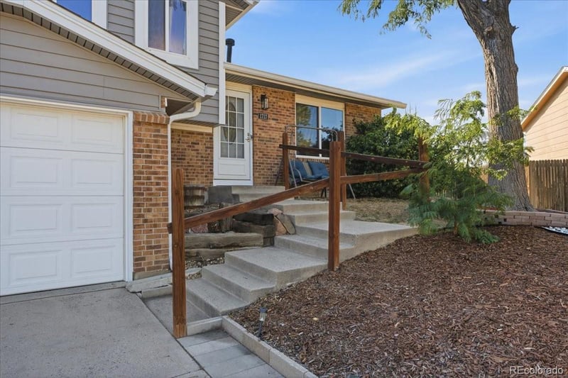 1717 S Mobile St, Aurora, CO 80017