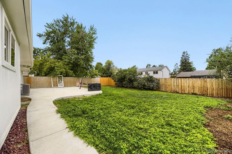 2615 S Laredo Ct, Aurora, CO 80013