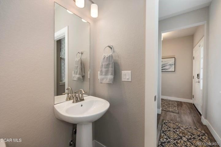 595 Elk Track Cir, Granby, CO 80446